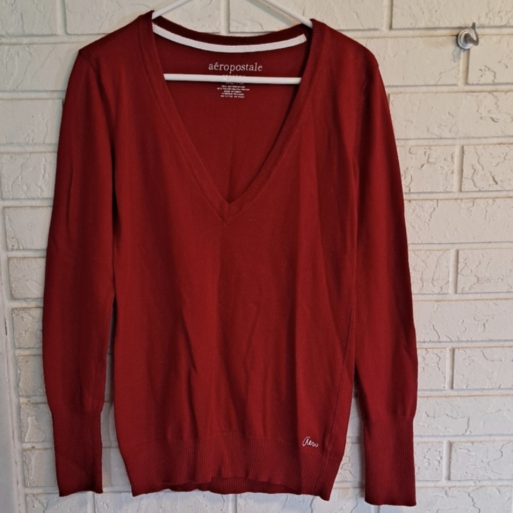 Aeropastle soft red v neck sweater, XL
